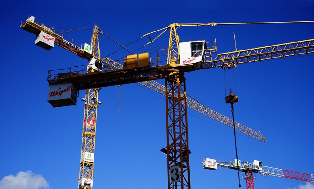  起重设备超期使用性能评估